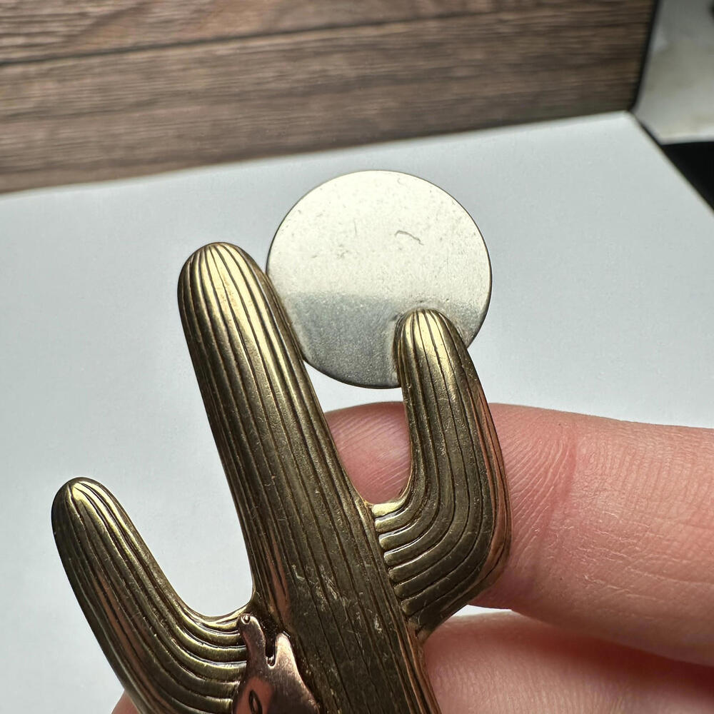 Moon Over Desert Cactus With Howling Coyote Metal Brooch Pin Tri Tone Rustic - Picture 6 of 10